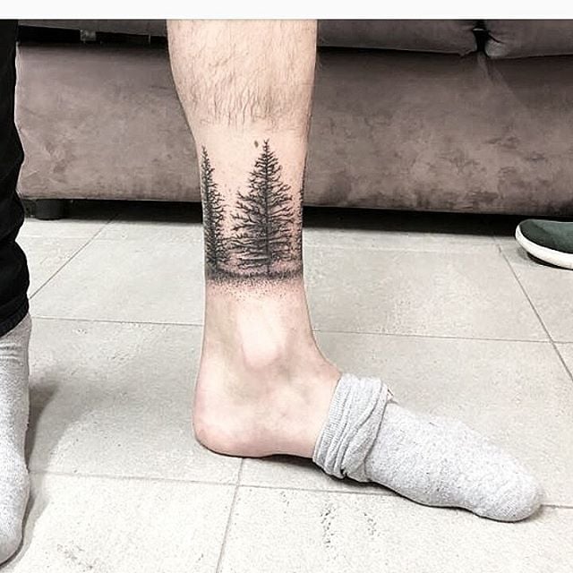 Quelle est la signification des tatouages d'arbres?