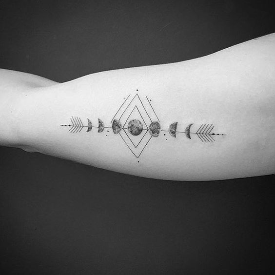 tatouage geometrique 10