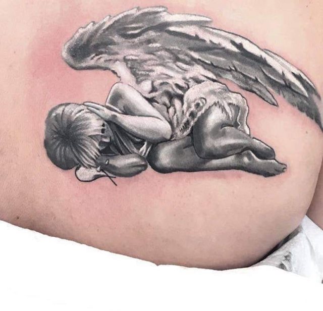 tattoo feminin ange 13