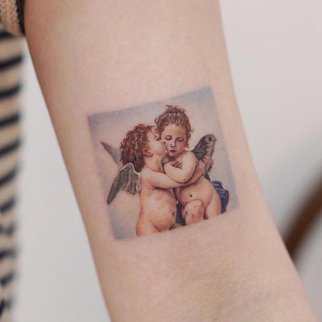 tattoo feminin ange 57