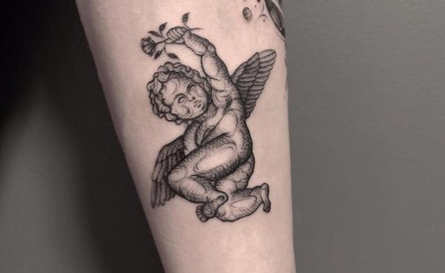 tattoo feminin ange 82