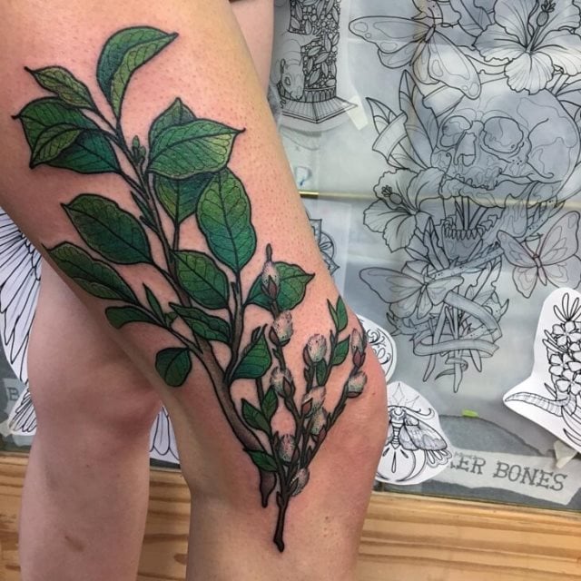 tattoo feminin arbre 03