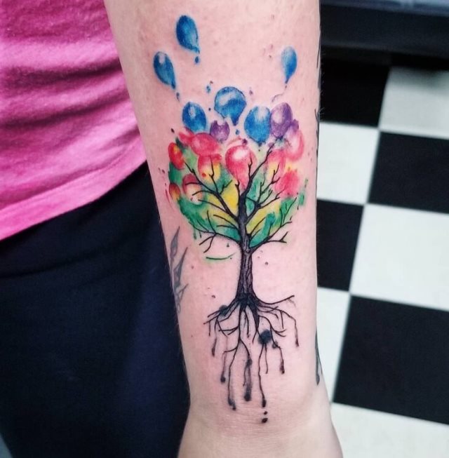 tattoo feminin arbre 15