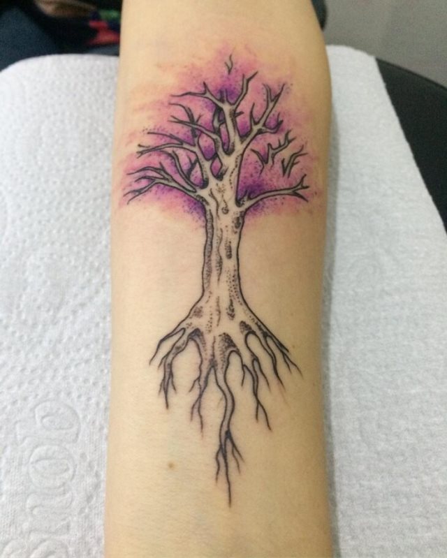 tattoo feminin arbre 57