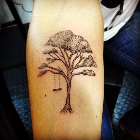 tattoo feminin arbre 62