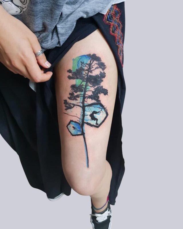 tattoo feminin arbre 66