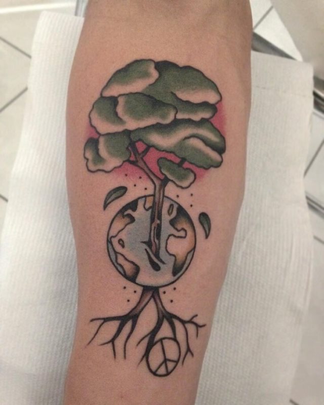 tattoo feminin arbre 67