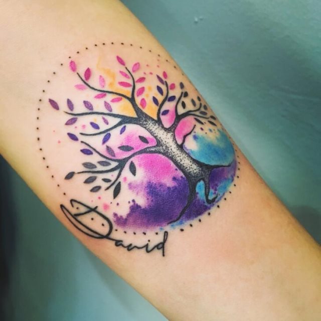 tattoo feminin arbre 70