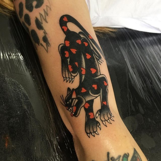 tattoo feminin de panthere 23