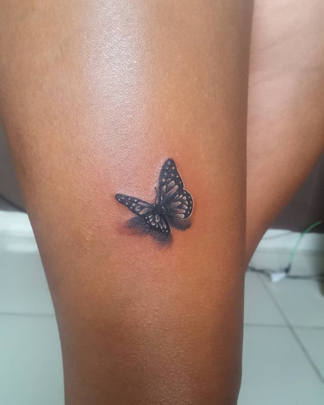 tattoo feminin de papillon 156