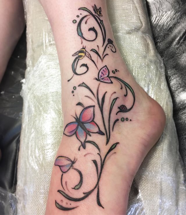 tattoo feminin de papillon 173