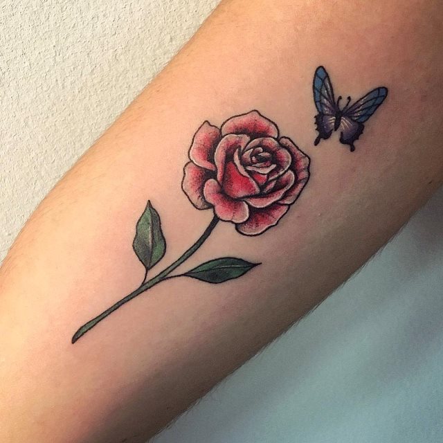 tattoo feminin de papillon 20