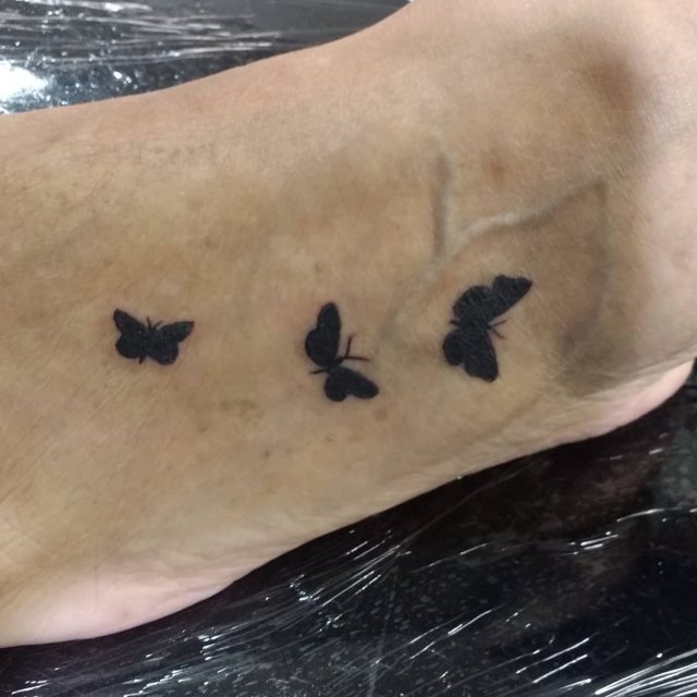 tattoo feminin de papillon 24