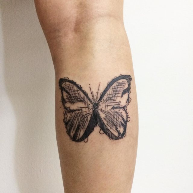 tattoo feminin de papillon 32