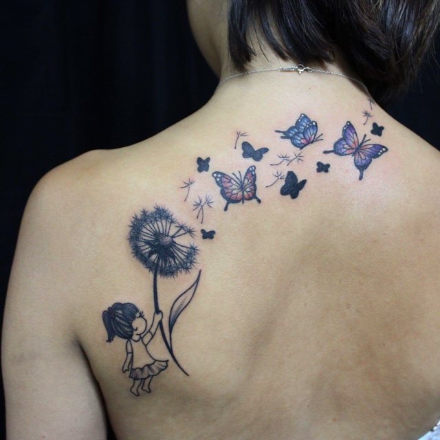 tattoo feminin de papillon 44