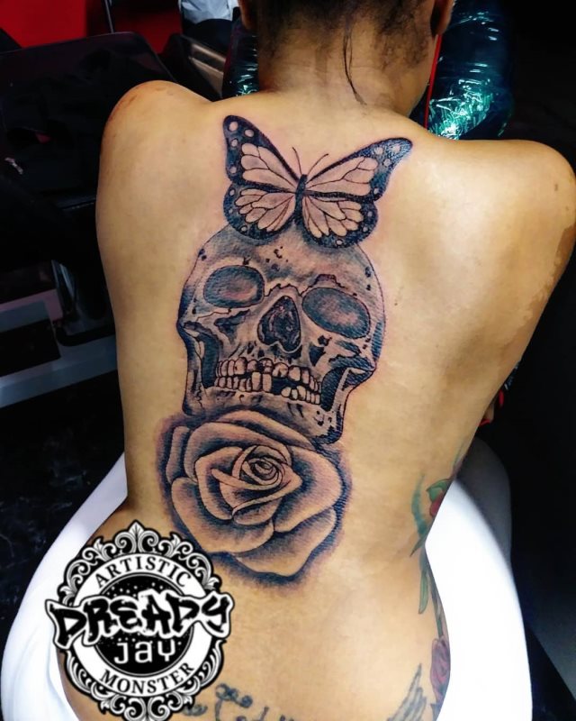 tattoo feminin de papillon 62
