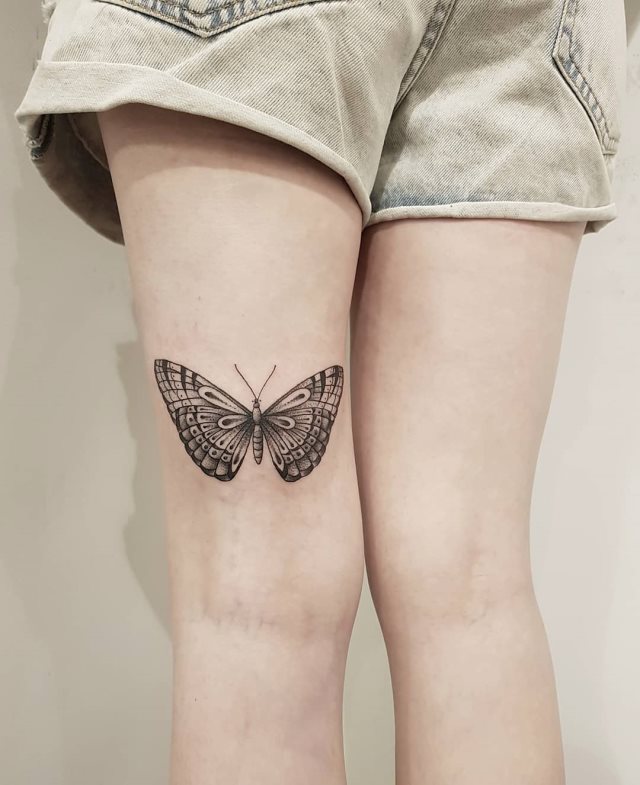 tattoo feminin de papillon 89