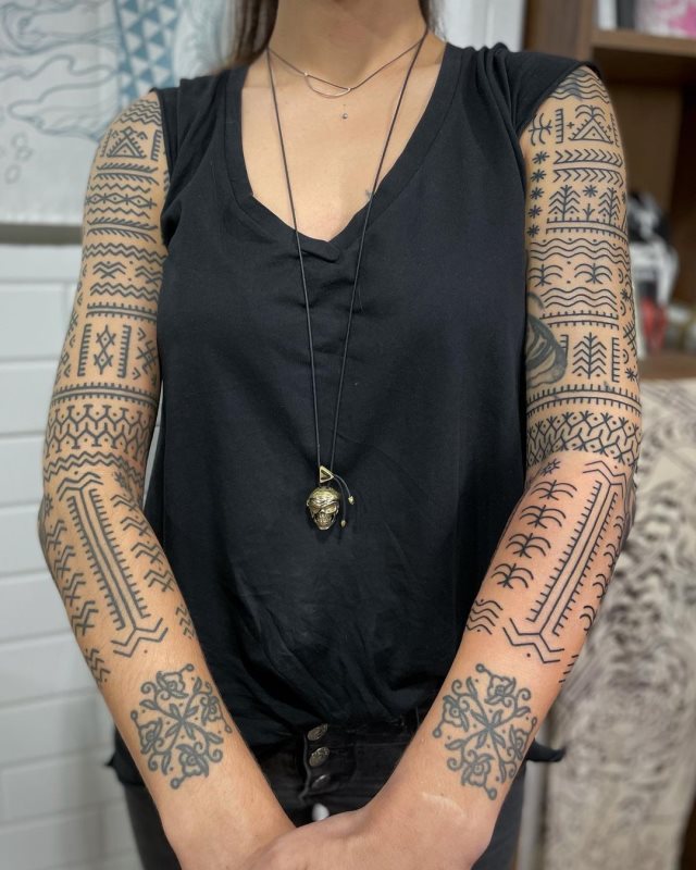 tattoo feminin de tribal 01