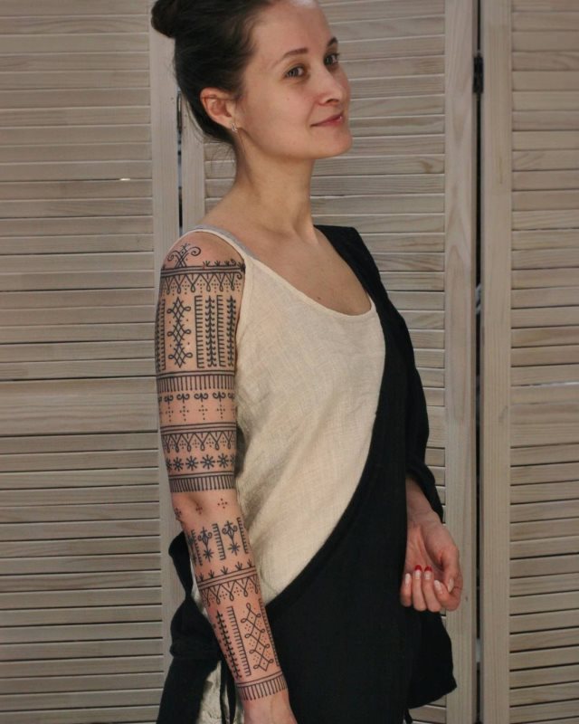 tattoo feminin de tribal 04