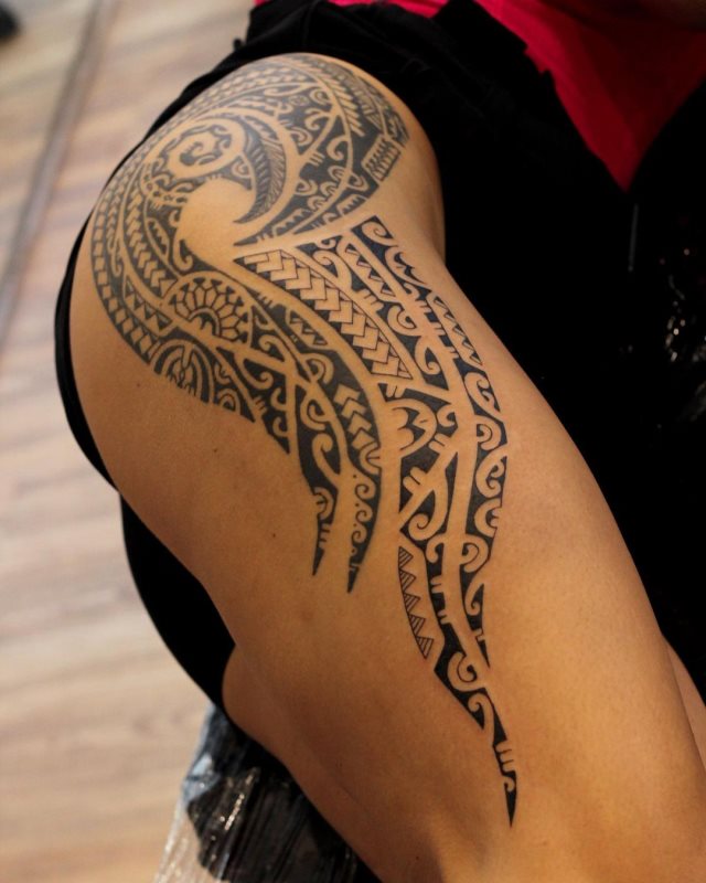 tattoo feminin de tribal 27