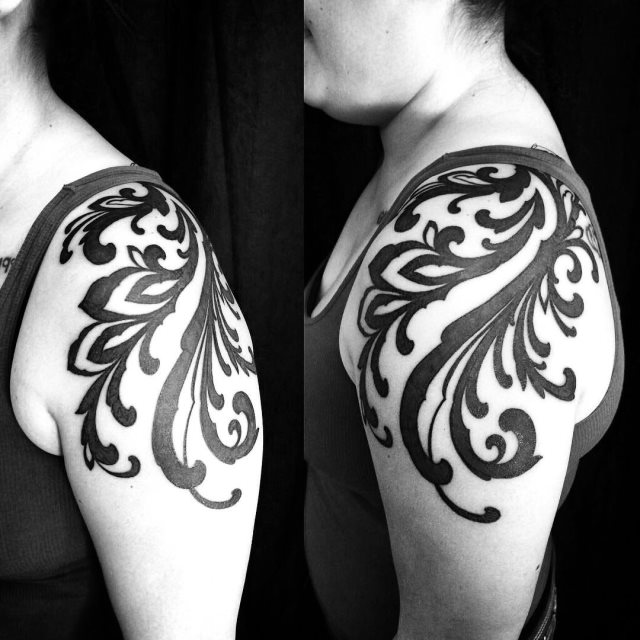 tattoo feminin de tribal 47