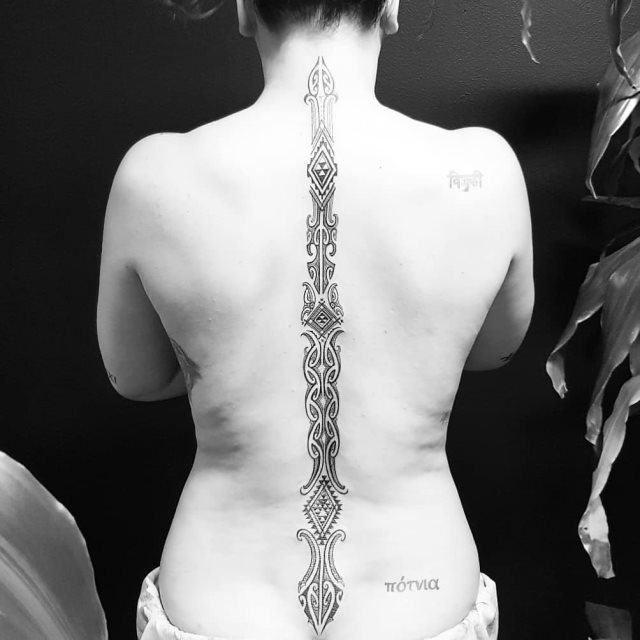 tattoo feminin indigenes 05