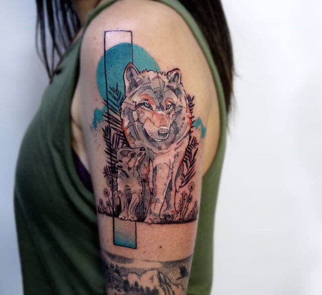 tattoo feminin loup 10