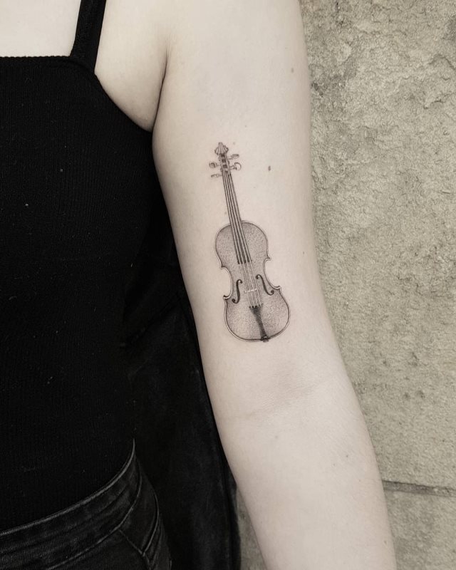tattoo feminin musicale 29