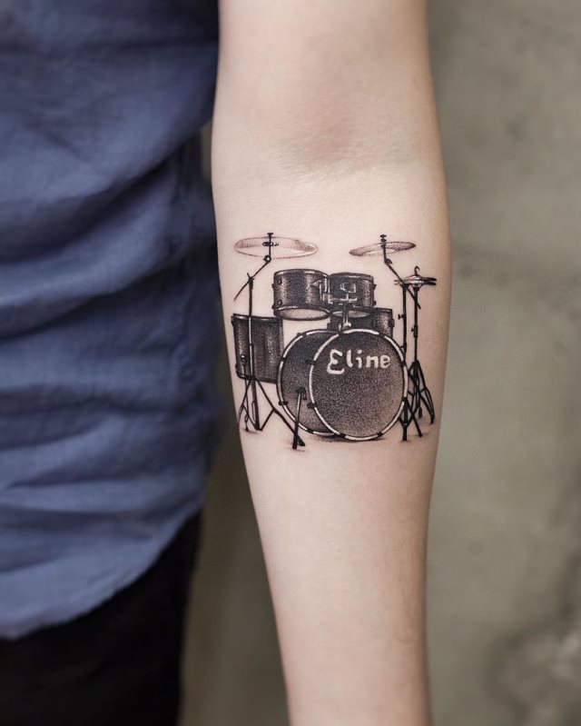 tattoo feminin musicale 35
