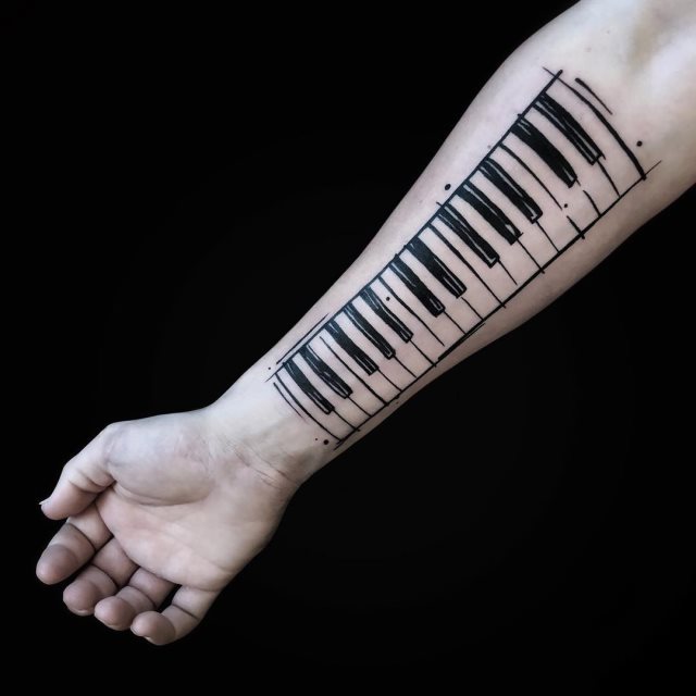 tattoo feminin musicale 38