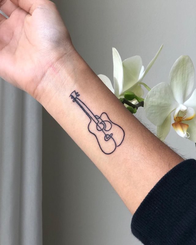 tattoo feminin musicale 51