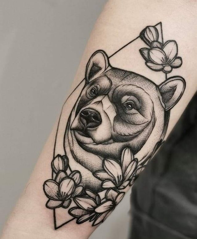 tattoo feminin ours 21