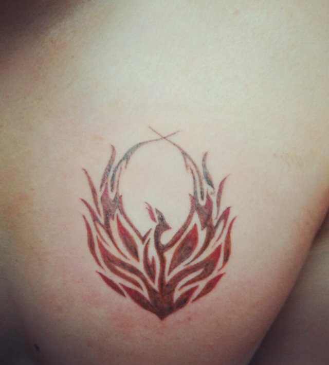 tattoo feminin phoenix 32