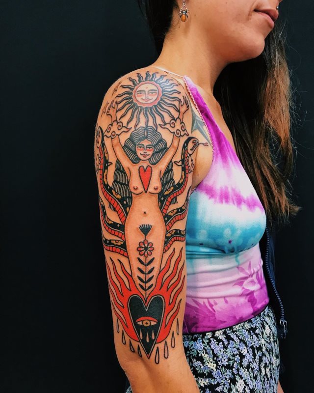 tattoo feminin pour bras 111