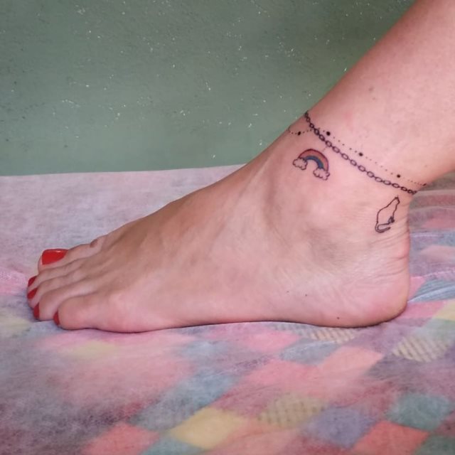 tattoo feminin pour cheville 21