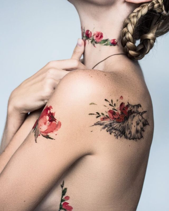 tattoo feminin pour dos 04