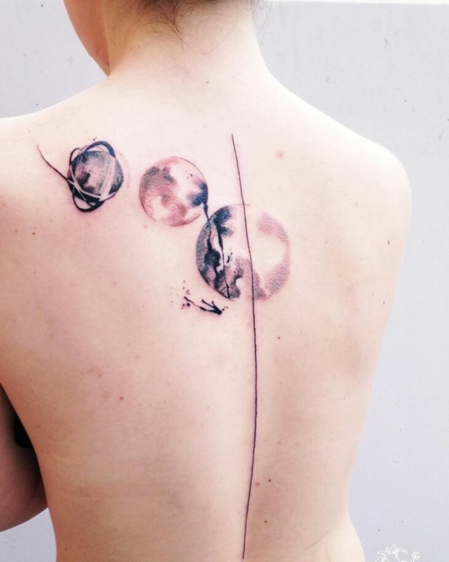 tattoo feminin pour dos 71