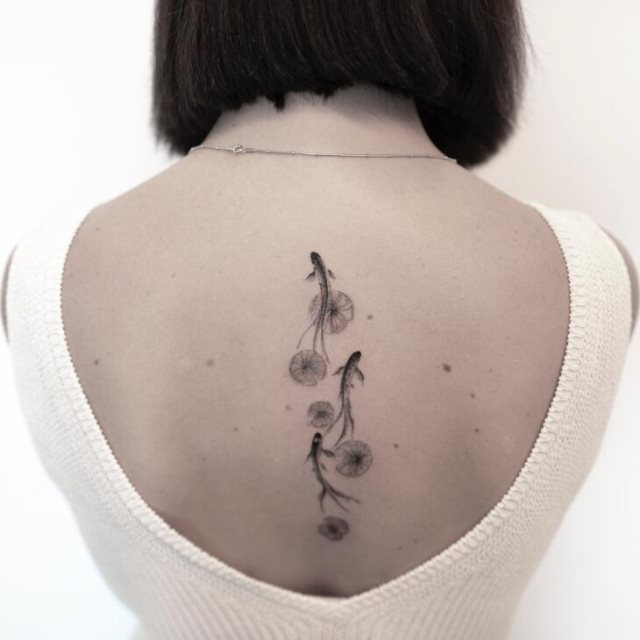 tattoo feminin pour dos 96