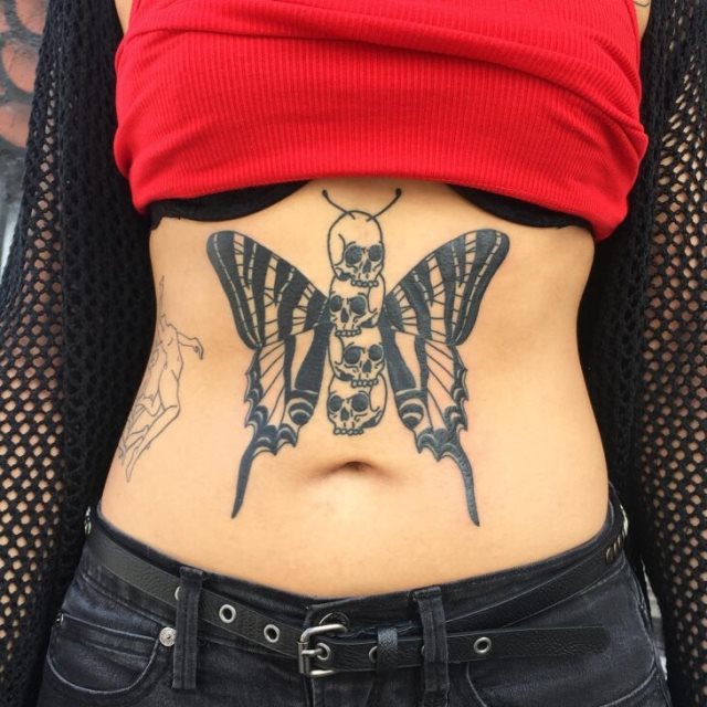 tattoo feminin pour ventre 15