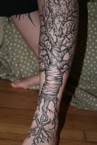 tatouage arbre 547