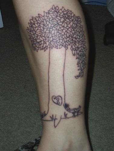 tatouage arbre 554