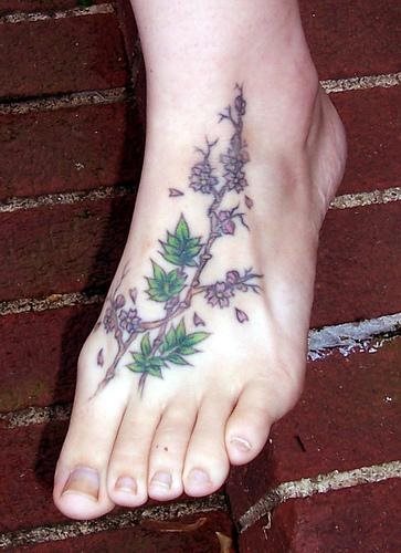 tatouage arbre 566