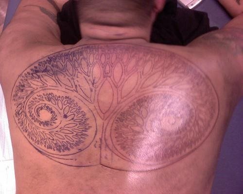 tatouage arbre 567
