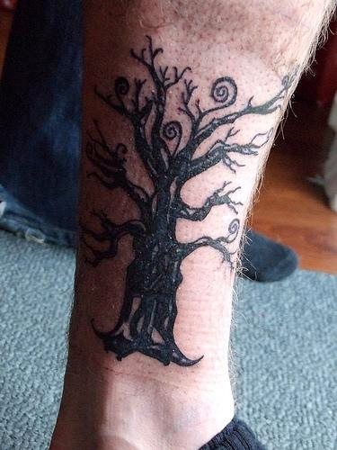 tatouage arbre 570