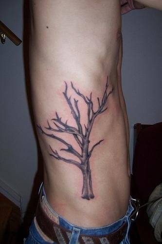 tatouage arbre 577
