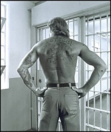 tatouage carceral prisonnier 505
