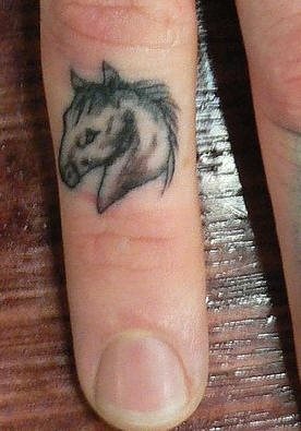 tatouage cheval 529