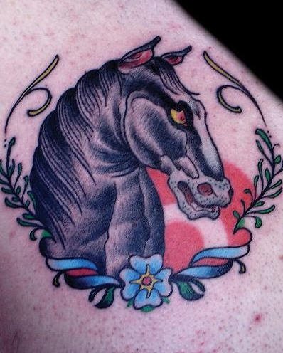 tatouage cheval 546