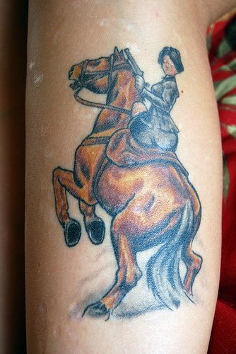 tatouage cheval 548