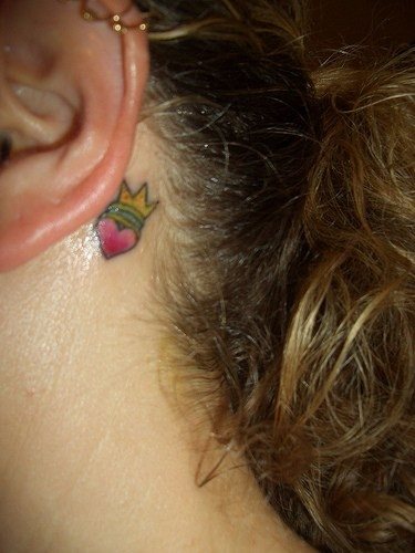tatouage couronne 501